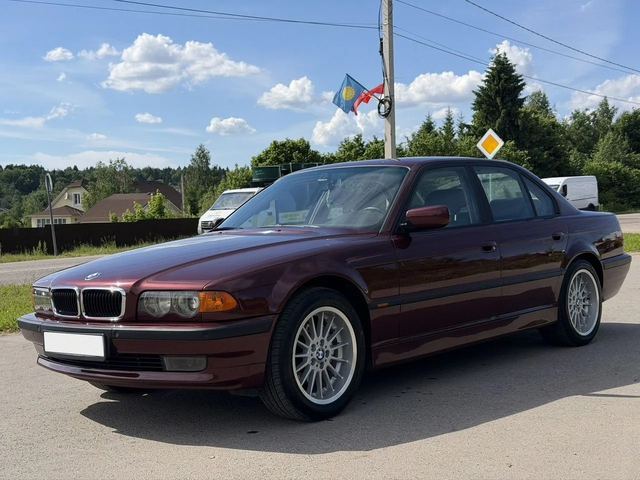 BMW 7 серия, 2000 — Истра